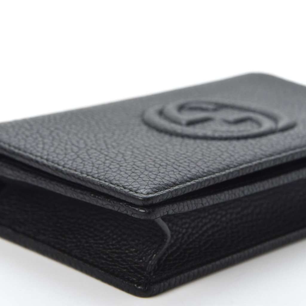 Gucci Gucci Soho Chain Wallet Crossbody Bag Black Leather Interlocking GG Black Leather Never worn - Model View