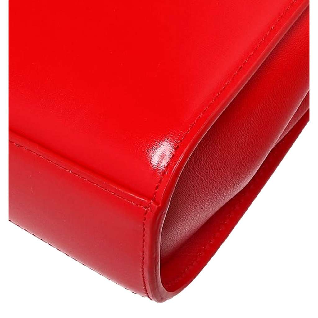 Bottega Veneta Bottega Veneta The Clip Chili Red Calfskin Leather Shoulder Crossbody Bag Red Leather Never worn - Model View