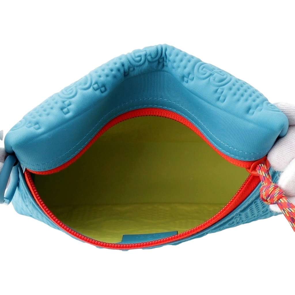 Gucci Gucci GG Scuba Neon Blue Small Clutch Pouch Bag Blue Leather Never worn - Back View