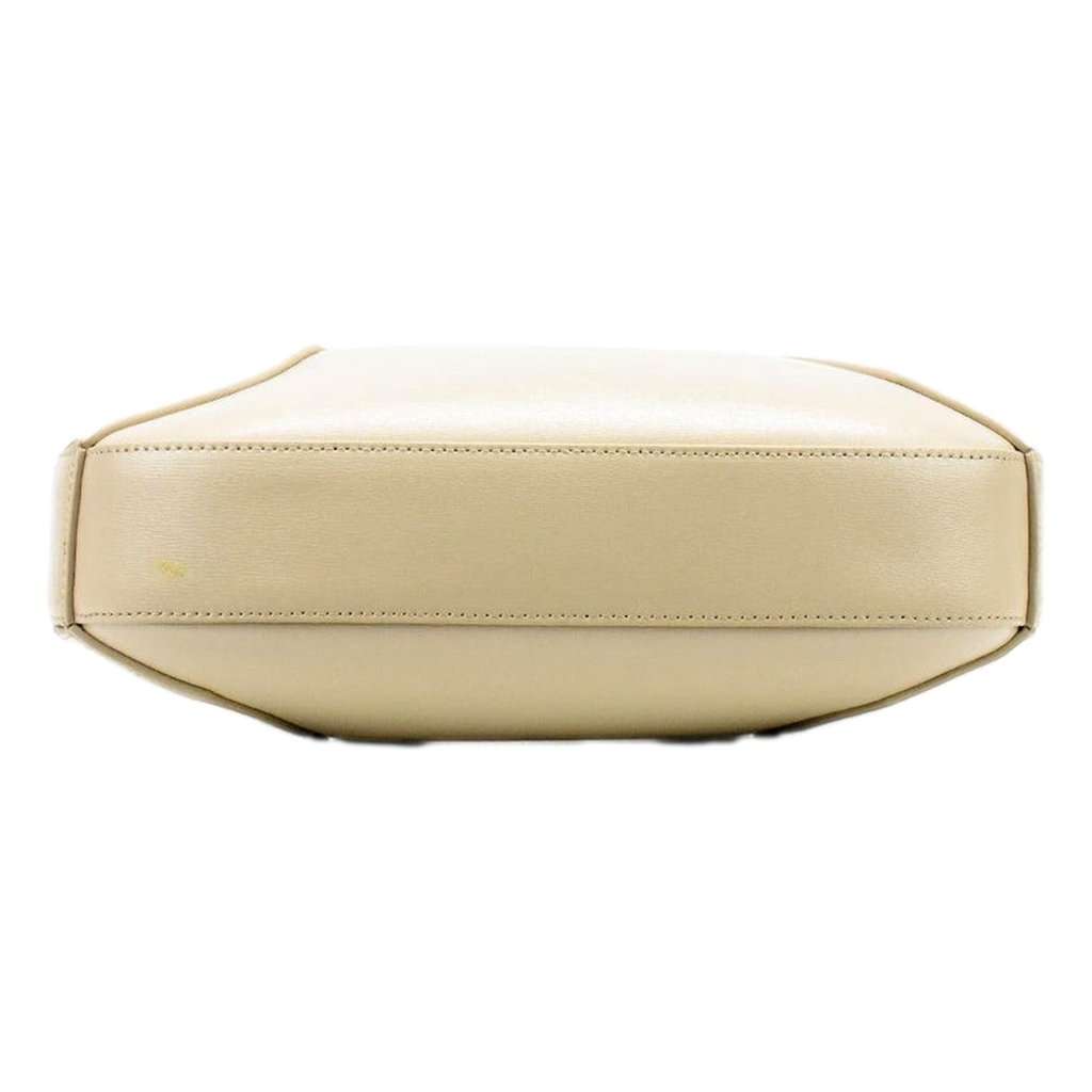 Alexander McQueen Alexander McQueen The Jewelled Leather Shoulder Bag Beige Skull Ring Handle Beige Leather Never worn - Model View