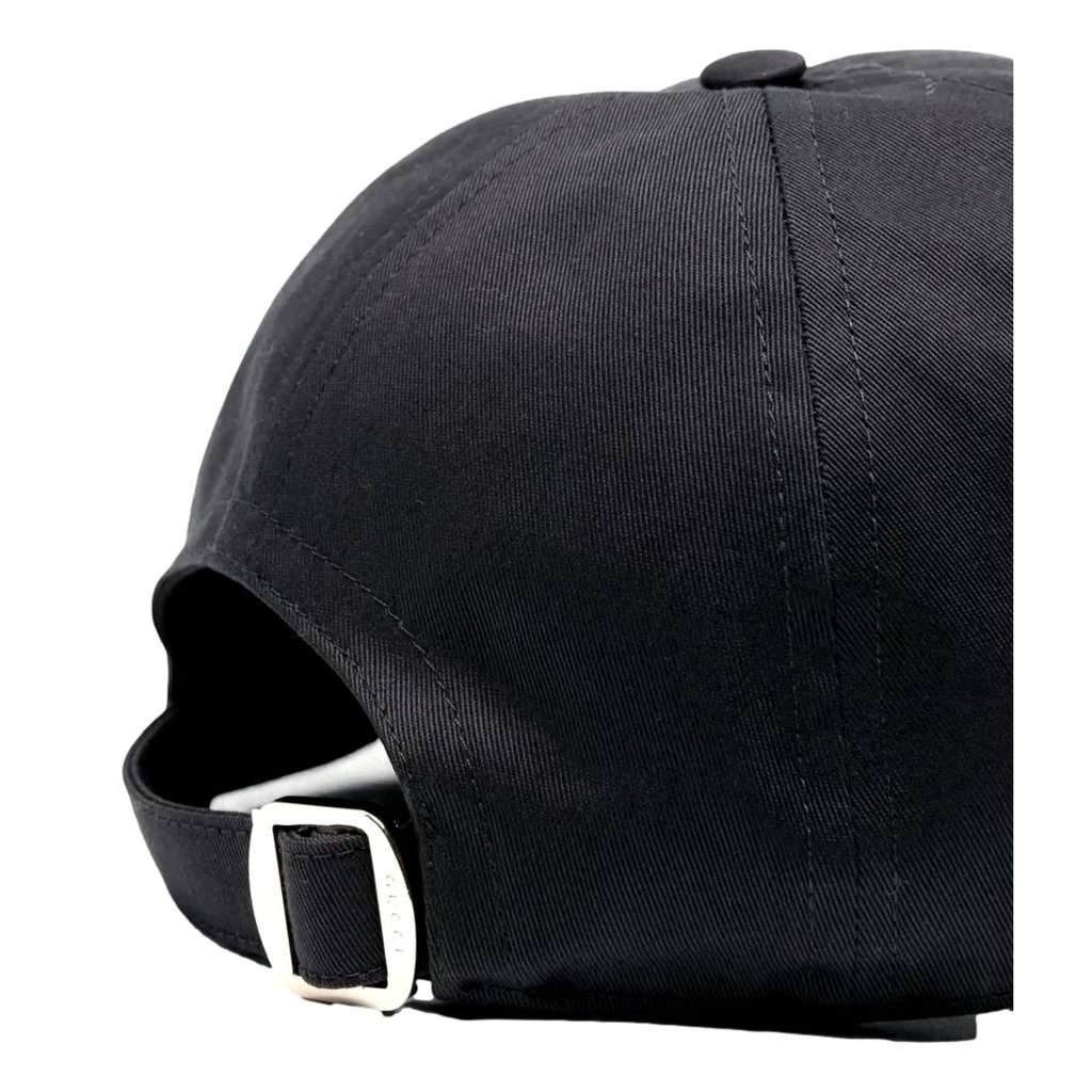 Gucci Gucci Black Embroidered Logo Cotton Baseball Cap Extra Large Black Cotton Never worn - Model View