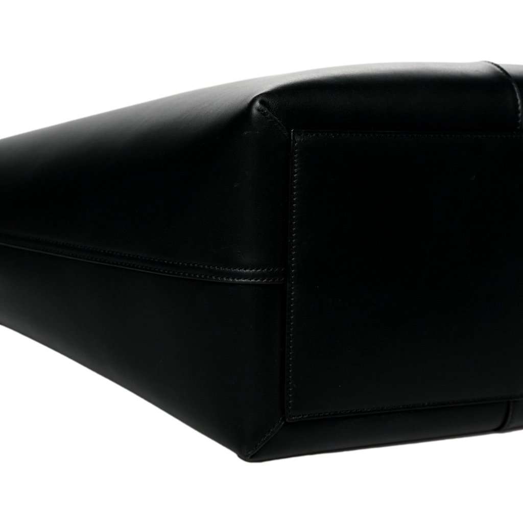 Saint Laurent Saint Laurent Maxi Ring Handle Tote in Black Smooth Leather with Gold-Tone Ring Hardware Large Black Leather Never worn - Box View