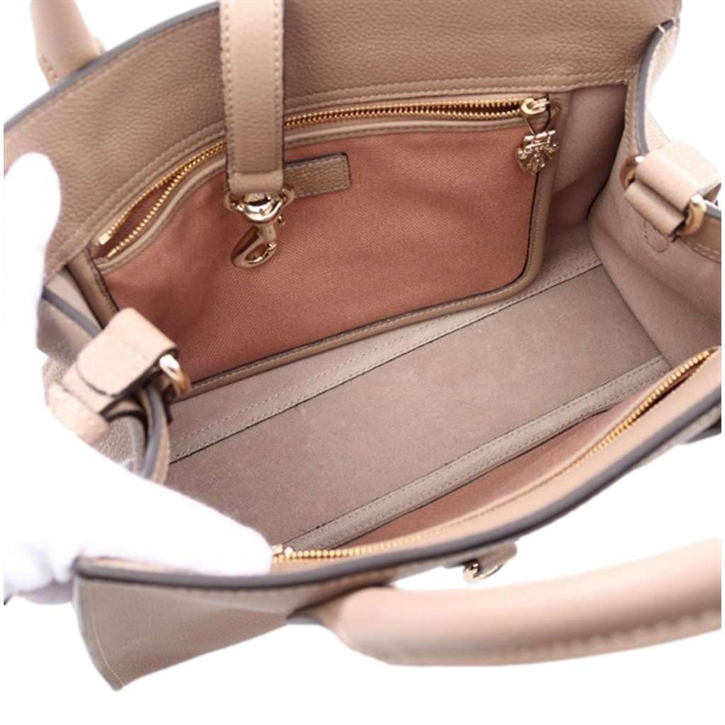 Gucci Gucci Jackie Medium Beige Calfskin Tote Bag Beige Leather Never worn - Model View