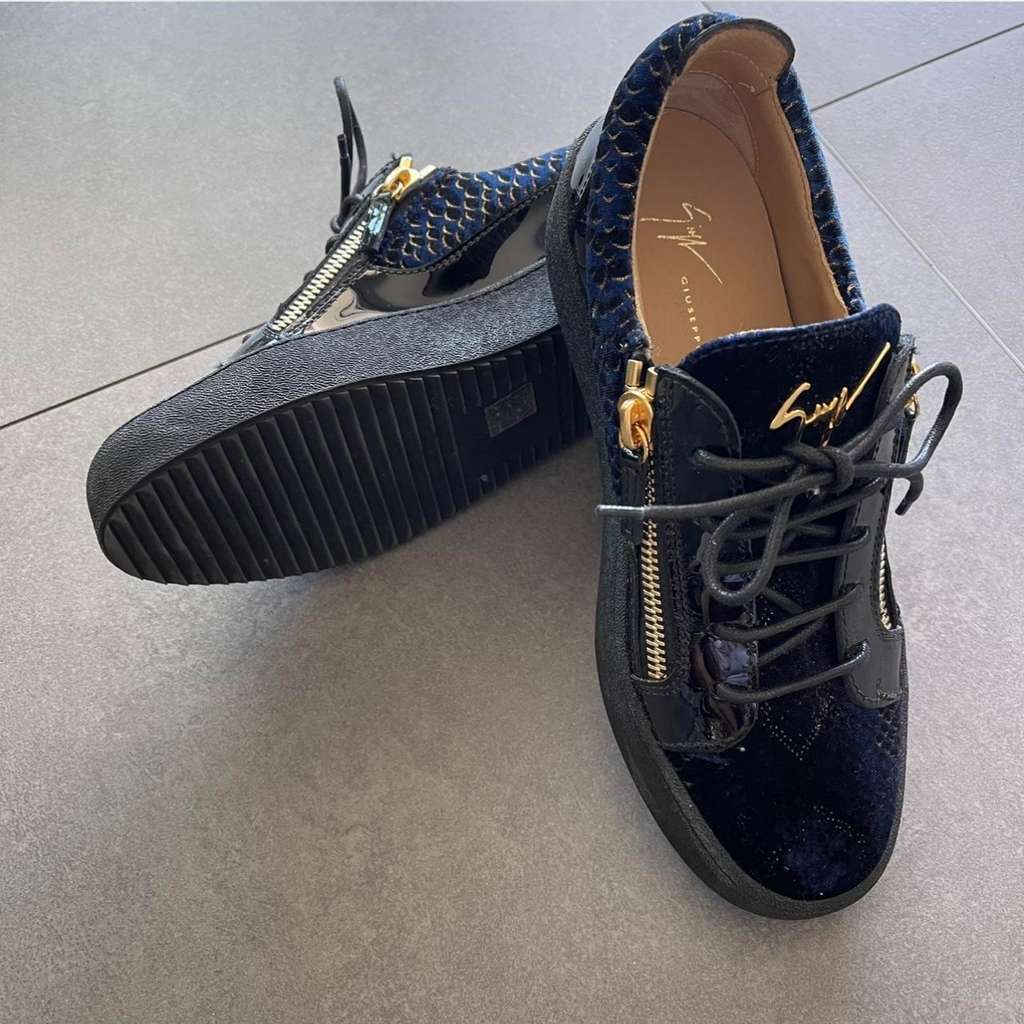 Giuseppe Zanotti Velvet Zip Blue Velvet Very good condition - Inside View