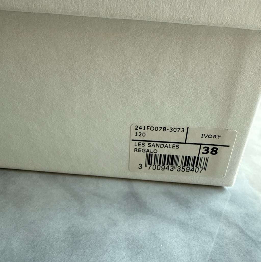 Jacquemus Sandales Regalo 100 Beige Good - Model View