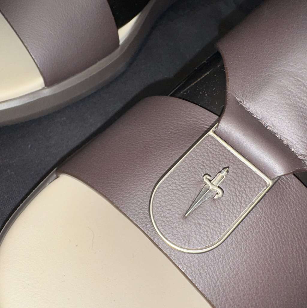 Cesare Paciotti Sandali Luxury Cesare Paciotti Beige Leather Never worn - Inside View