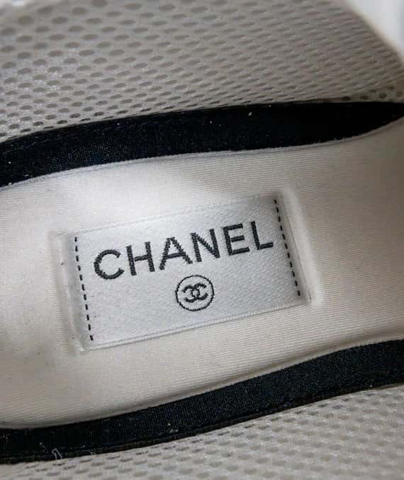 Chanel Size 41 23C Silver Grey Crystals CC Logo Suede Sneakers Silver Suede Very good - Box View