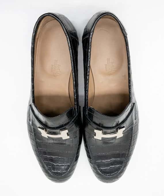 Hermès Size 42 Black Crocodile Leather Shoes Black Leather Never worn - Model View