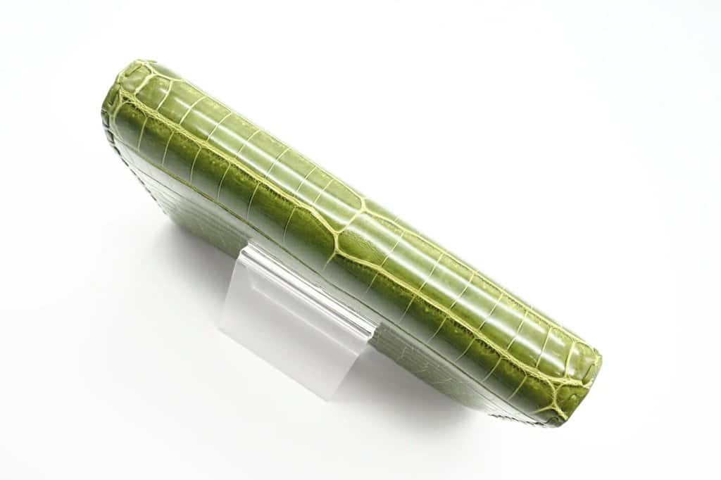 Bottega Veneta Green Crocodile Leather Piano Crisscross Clutch Green Leather Good - Model View