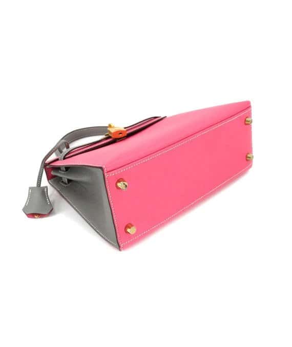 Hermès (Stamp C) Size 25 Epsom Leather Kelly in Rose Azareth Color with Gold Hardware Gold Leather Very good - Model View