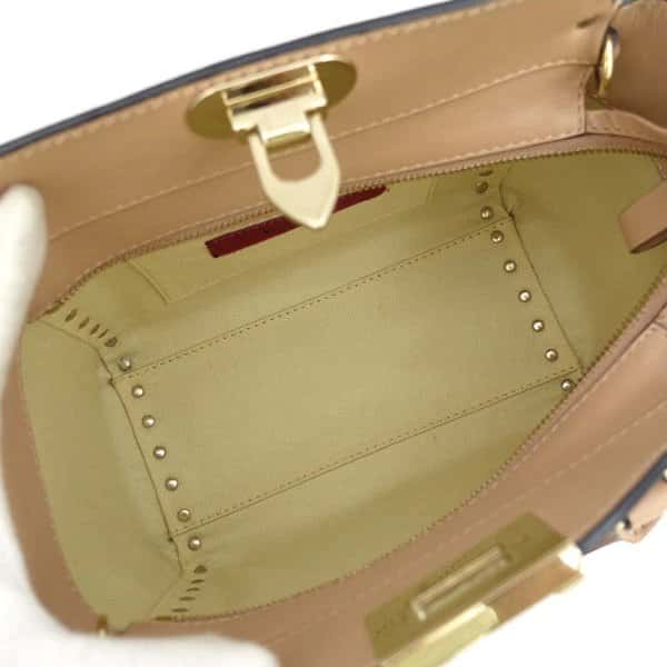 Valentino Garavani Beige Leather Mini Rockstud Trapeze Tote Beige Leather Very good - Model View