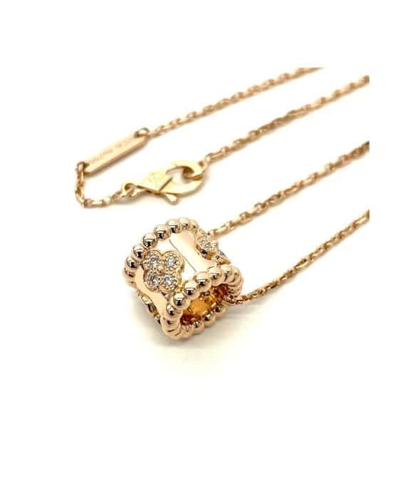 Van Cleef & Arpels K18 Rose Gold Perlée Clover Pendant Diamond Necklace Gold Gold Very good - Model View