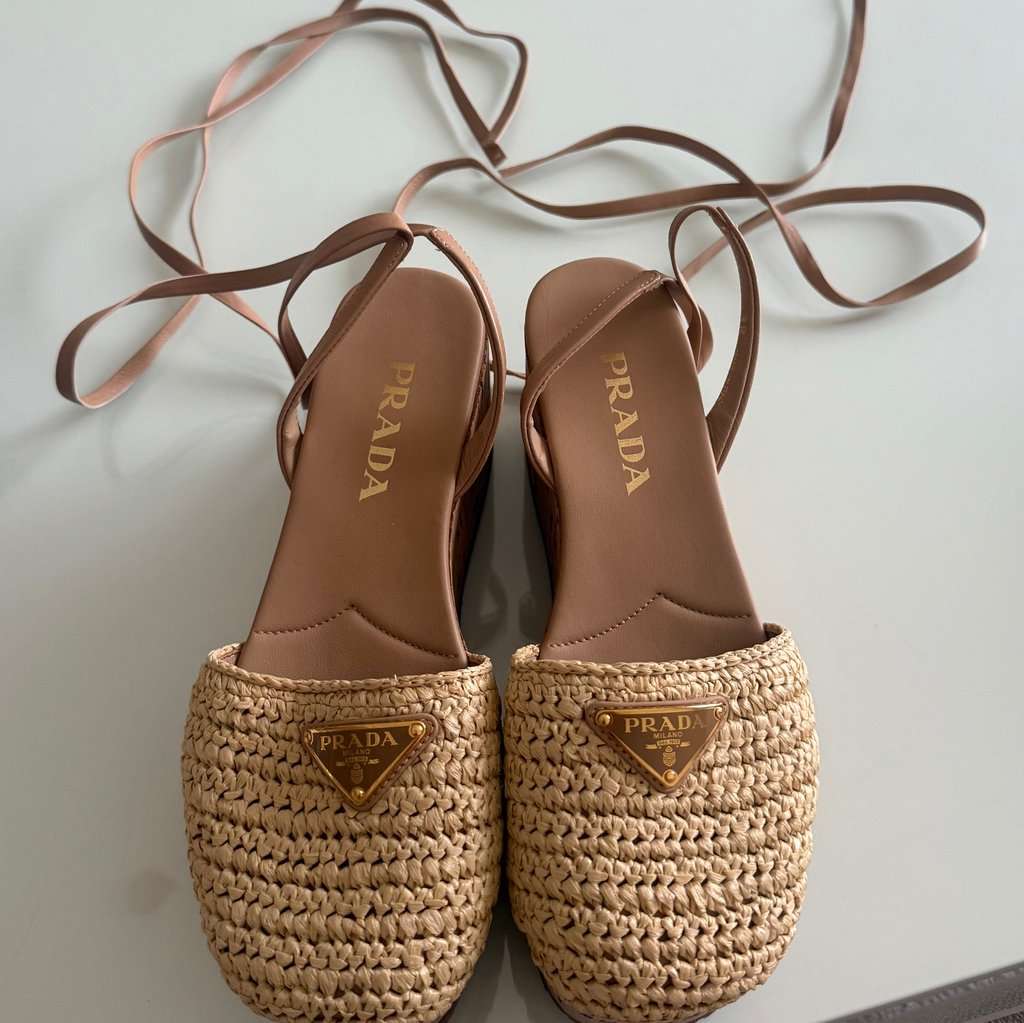 Prada Prada wrap around sandals Beige Very good condition - Inside View