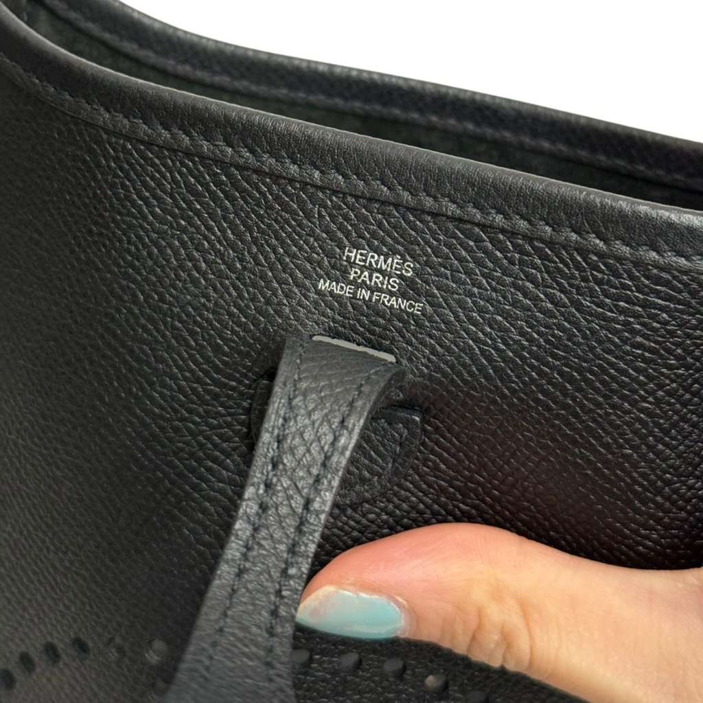 Hermès Evelyne Black Leather Very good - Box View
