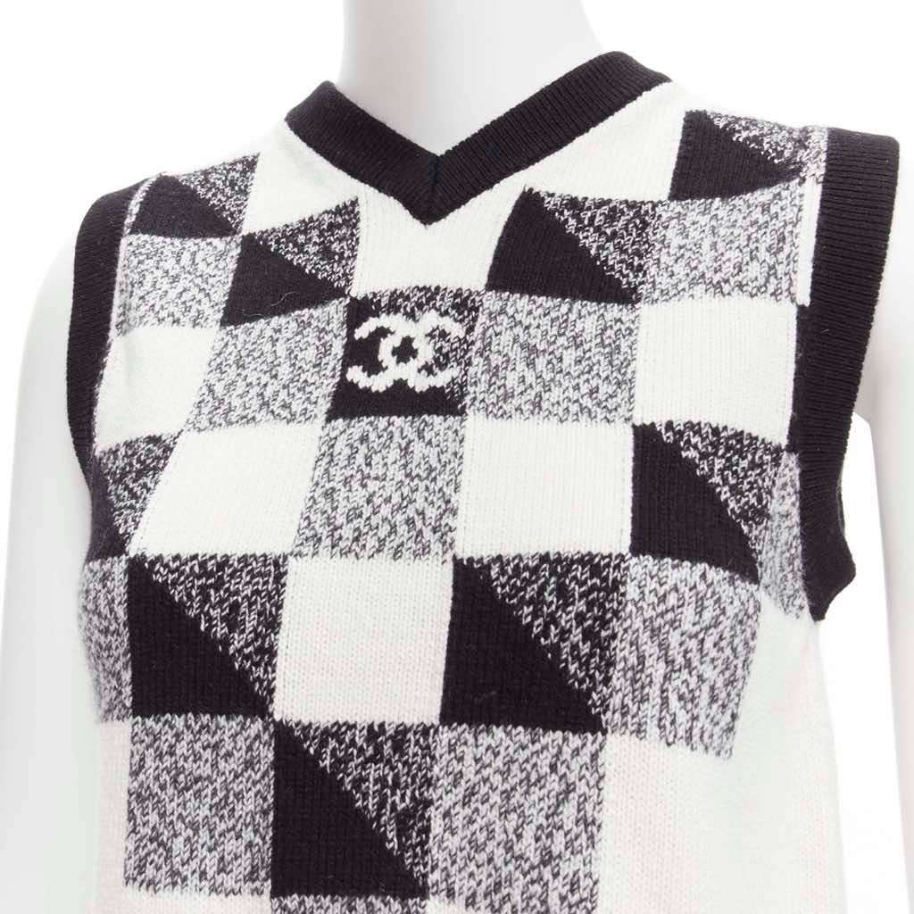 Chanel Check CC Sweater Vest Black Cashmere Never worn - Back View