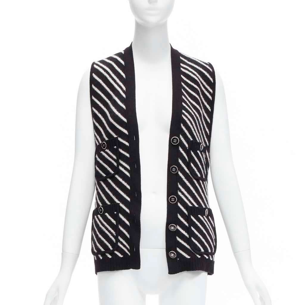 Chanel Striped Pocket Vest Black Cashmere Never worn - Inside View
