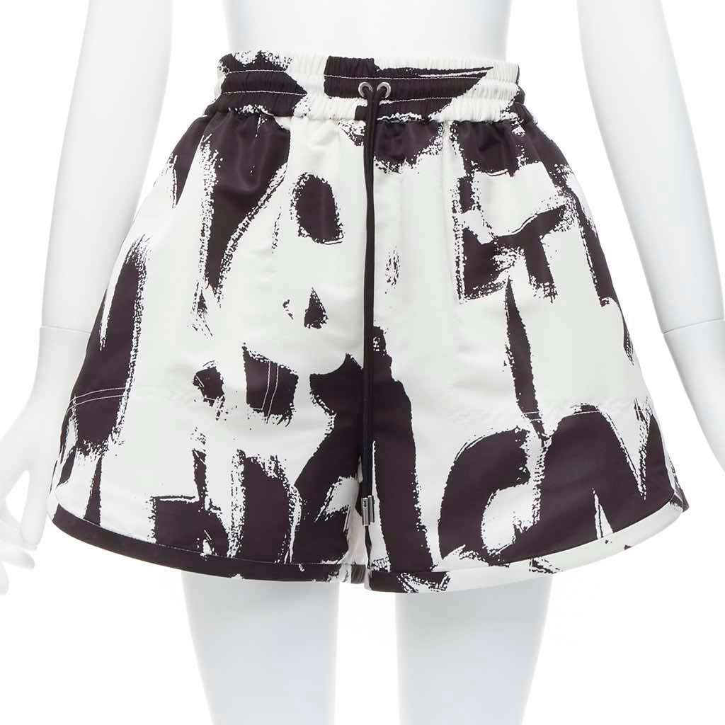 Alexander McQueen Graffiti Flared Shorts Black Very good - Front View