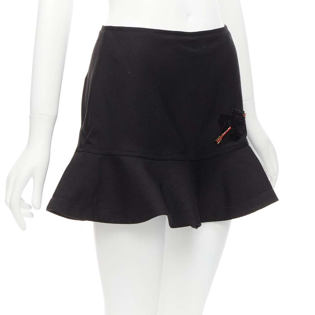 Valentino Garavani Bead Heart Shorts Black Wool Never worn - Inside View