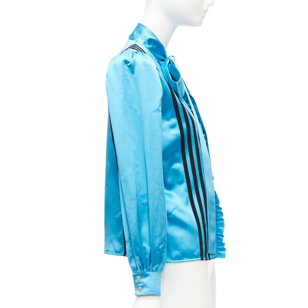 Gucci 3 Stripe Blouse Blue Silk Very good - Model View