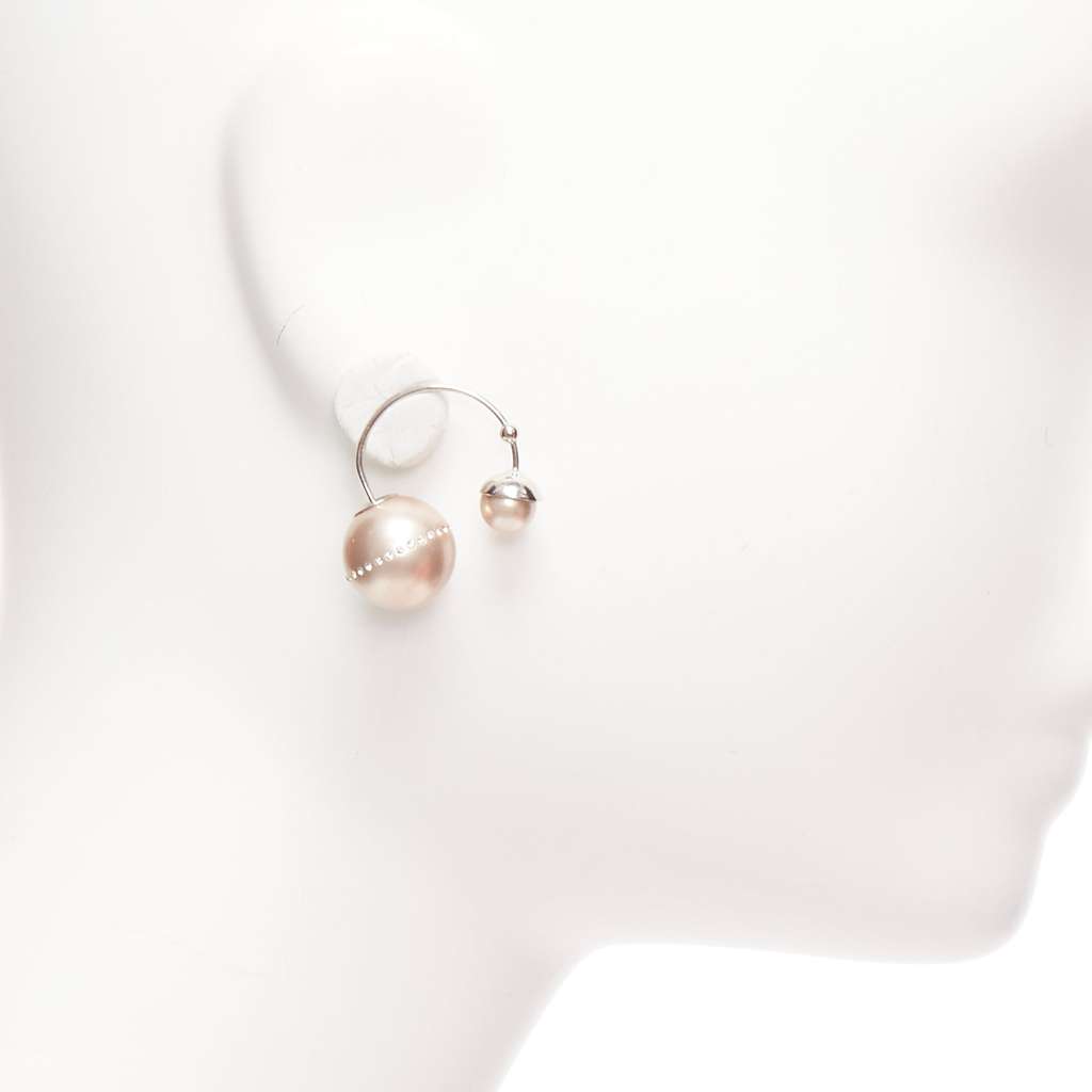 Dior Pink Pearl Earrings Pink Pearl Never worn - Model View