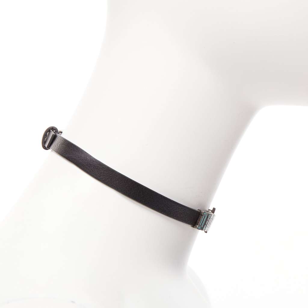 Dior Marble Star Choker Black Metal Very good - Model View