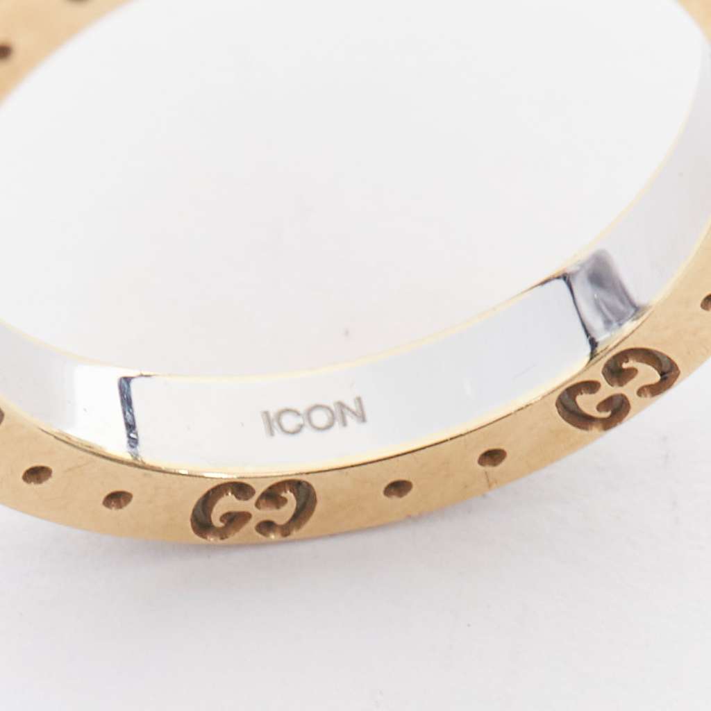 Gucci Monogram Ring Gold Very good - Model View