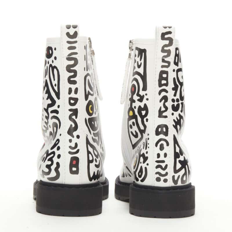 Fendi Purple Zip Ankle Boots White Leather Never worn - Box View