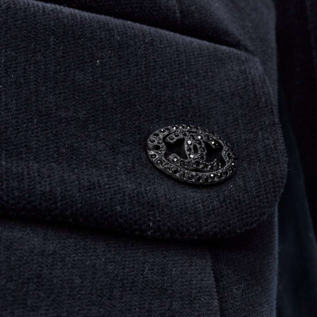 Chanel Velvet Tuxedo Blazer Navy Velvet Never worn - Back View