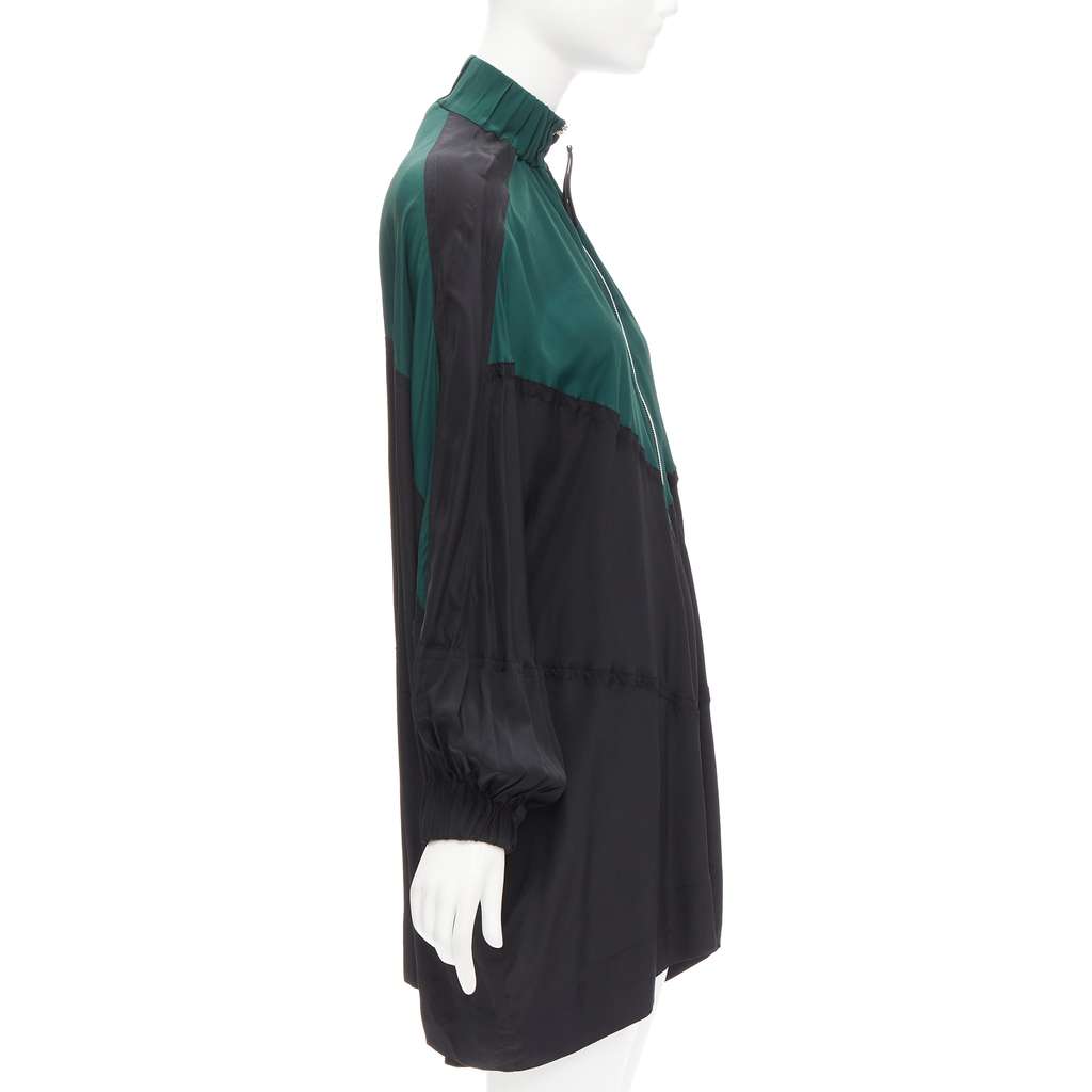 Marni Colorblock Batwing Dress Green Good condition - Model View