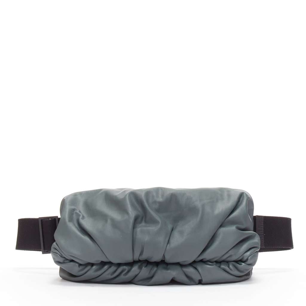 Bottega Veneta The Body Pouch Grey Leather Very good - Front View