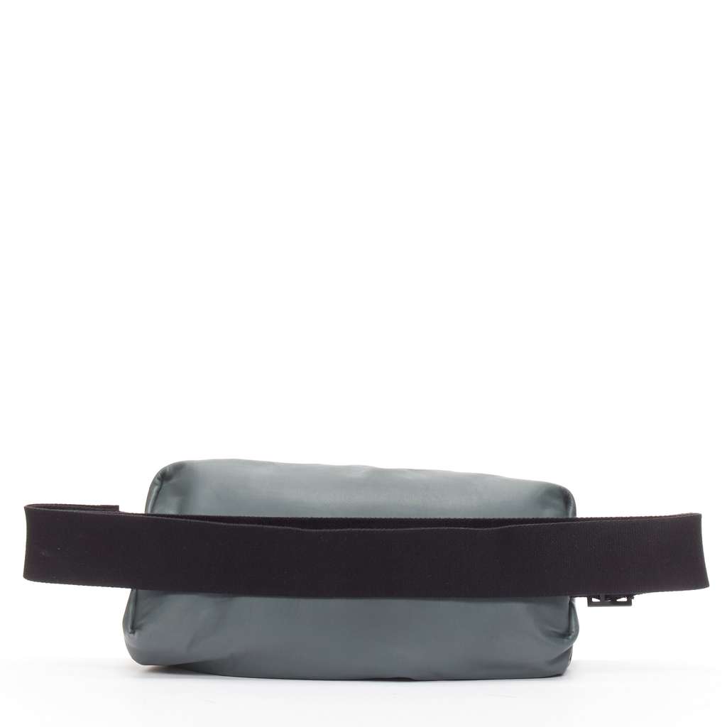 Bottega Veneta The Body Pouch Grey Leather Very good - Box View