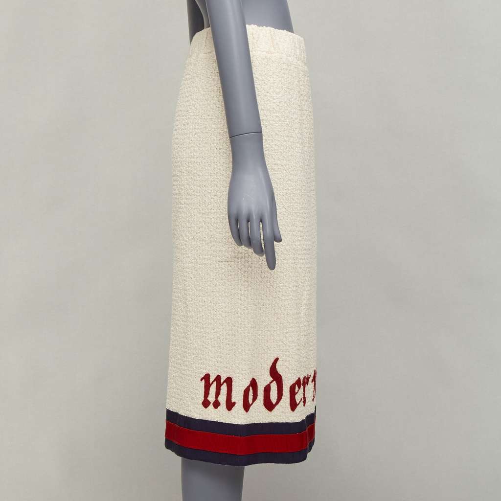 Gucci Boucle Trim Skirt Beige Cotton Never worn - Model View