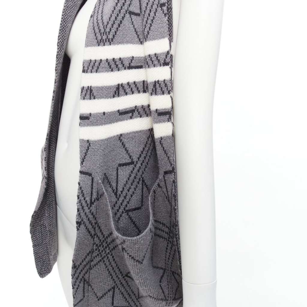 Thom Browne Graphic Star Scarf Grey Very good - Back View