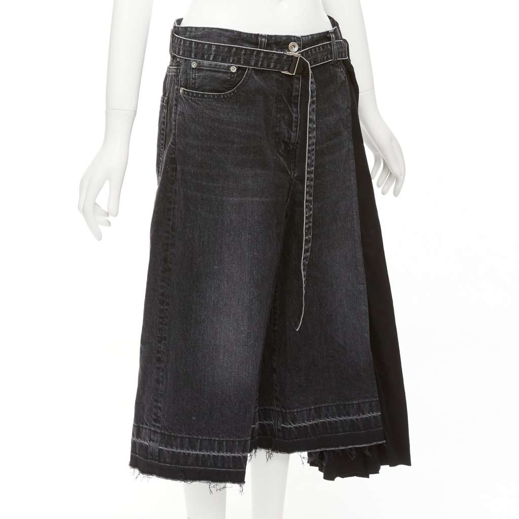 Sacai Denim Pleats Shorts Black Cotton Never worn - Inside View