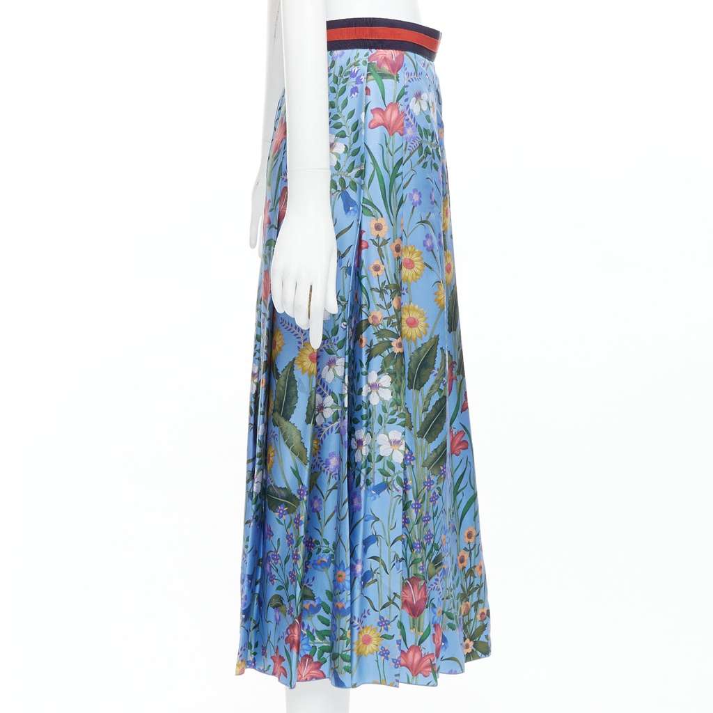 Gucci Bloom Pleated Skirt Blue Silk Very good condition - Model View