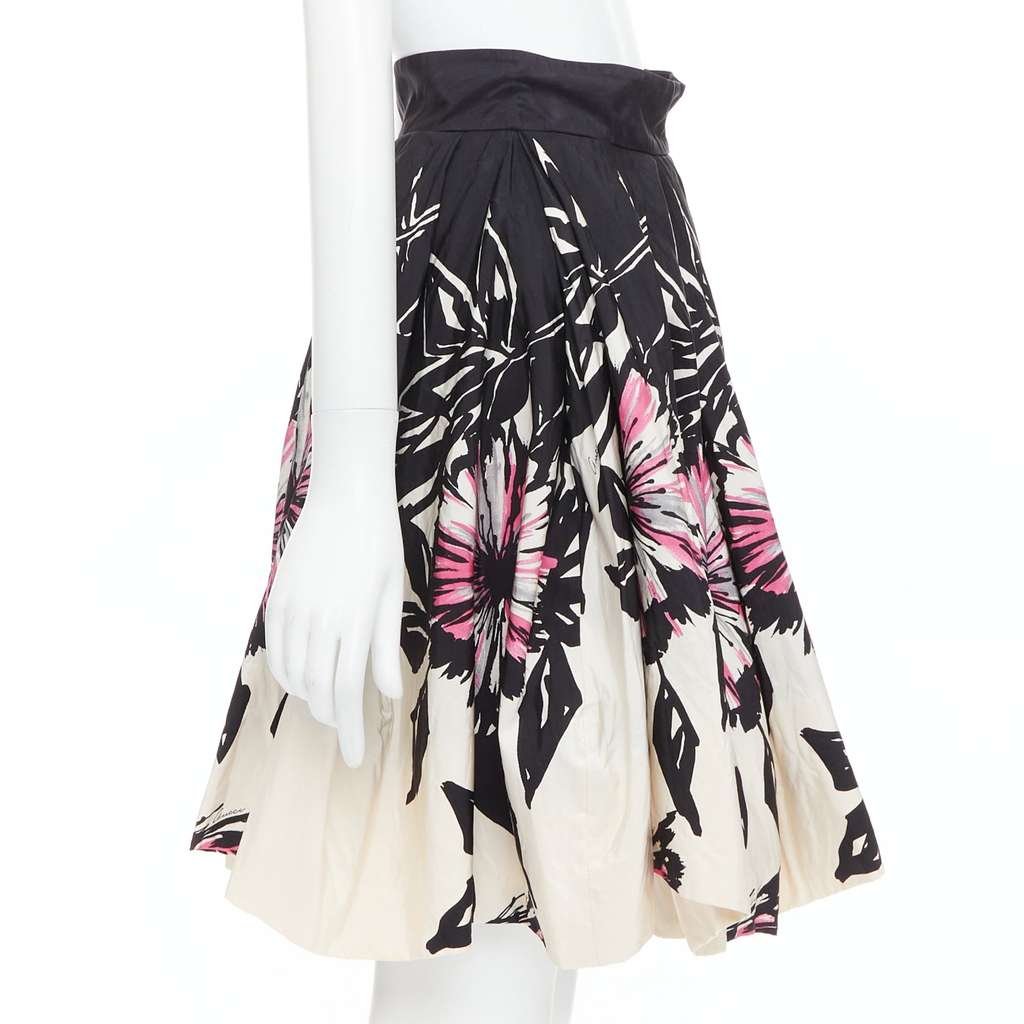 Gucci Abstract Bubble Skirt Beige Silk Good - Model View