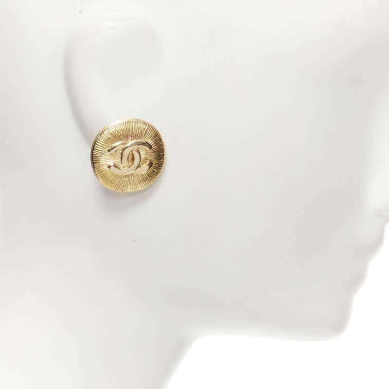 Chanel Starburst Clip Earrings Gold Metal Very good - Inside View