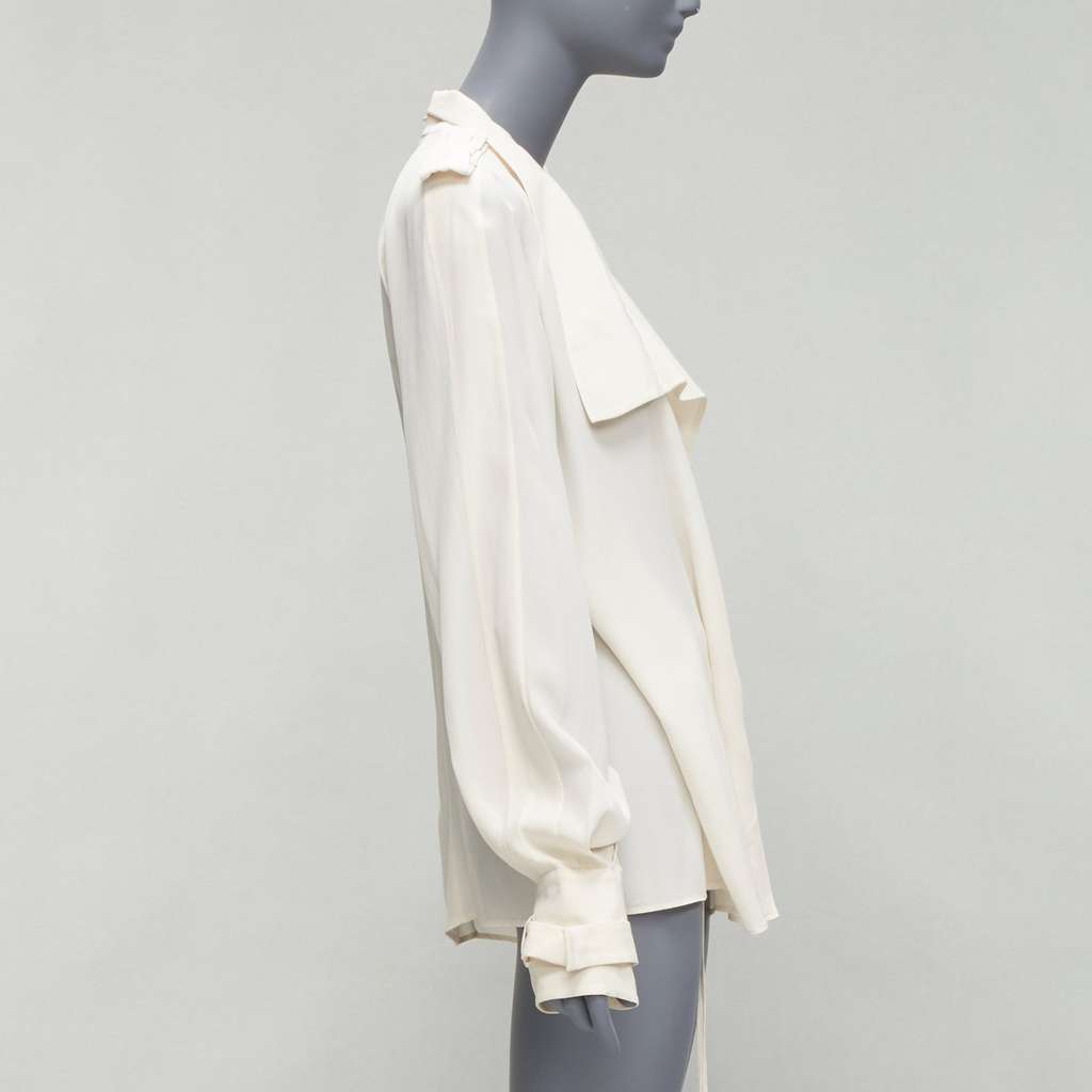 Tom Ford Silk Trench Jacket Beige Silk Very good - Model View