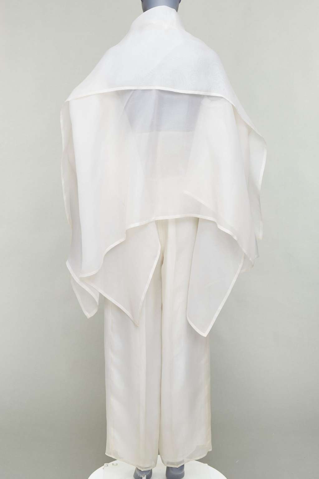 Dolce & Gabbana Ivory Coat Pantsuit Beige Silk Fair condition - Model View