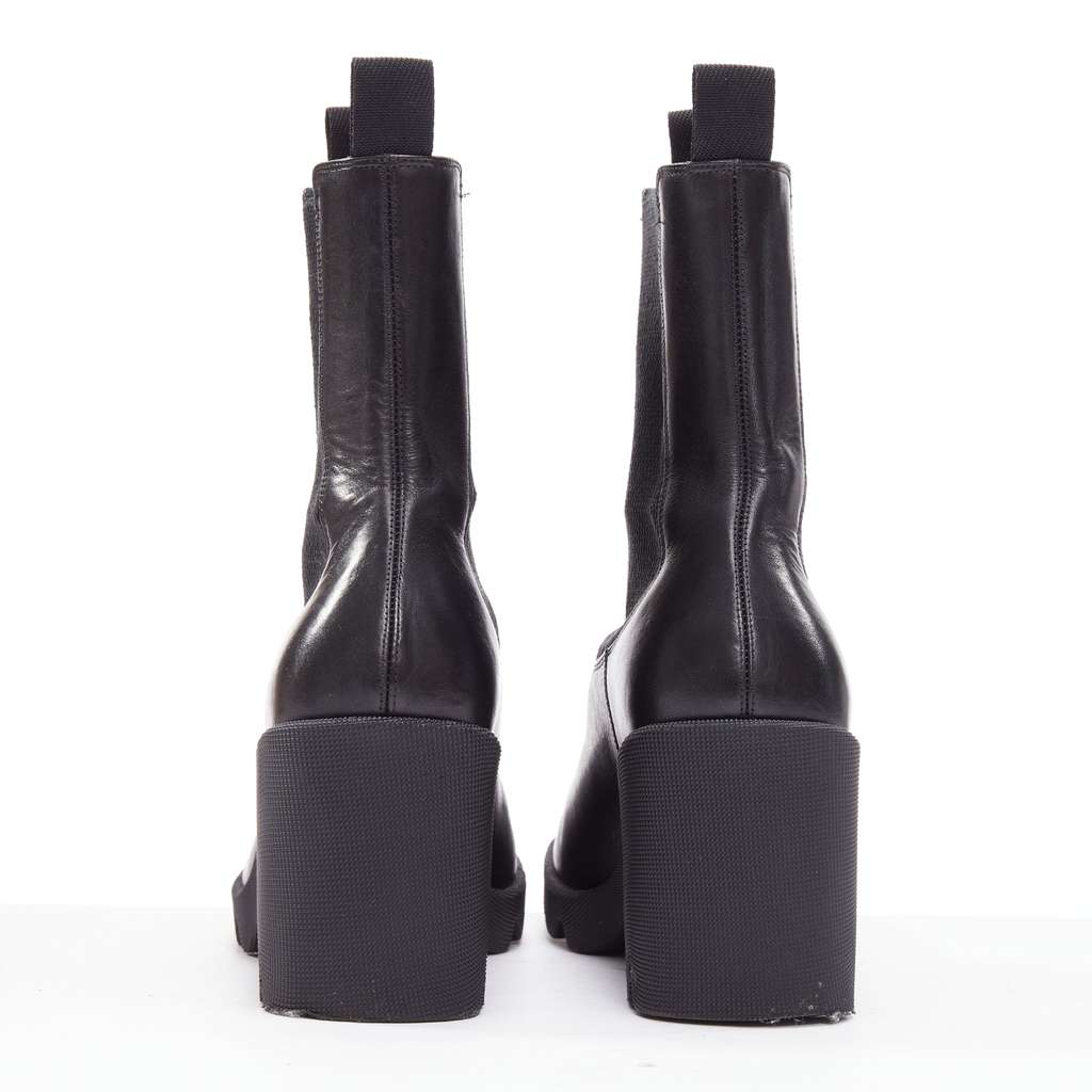 Burberry Stride 85 Black Leather Good - Box View