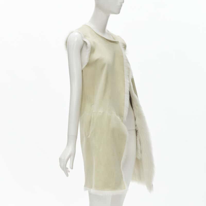 Theory Beige Shearling Suede Vest Beige Fur Very good - Model View