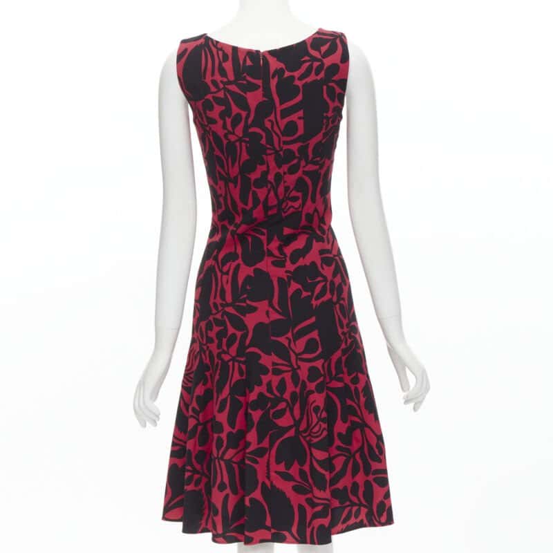 Oscar De La Renta Panelled Flared Dress Red Polyester Very good - Box View