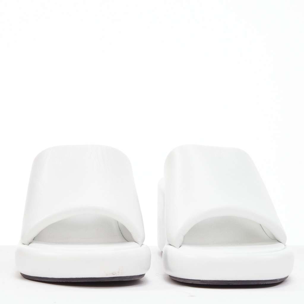 Balenciaga Rise White Leather Good - Model View
