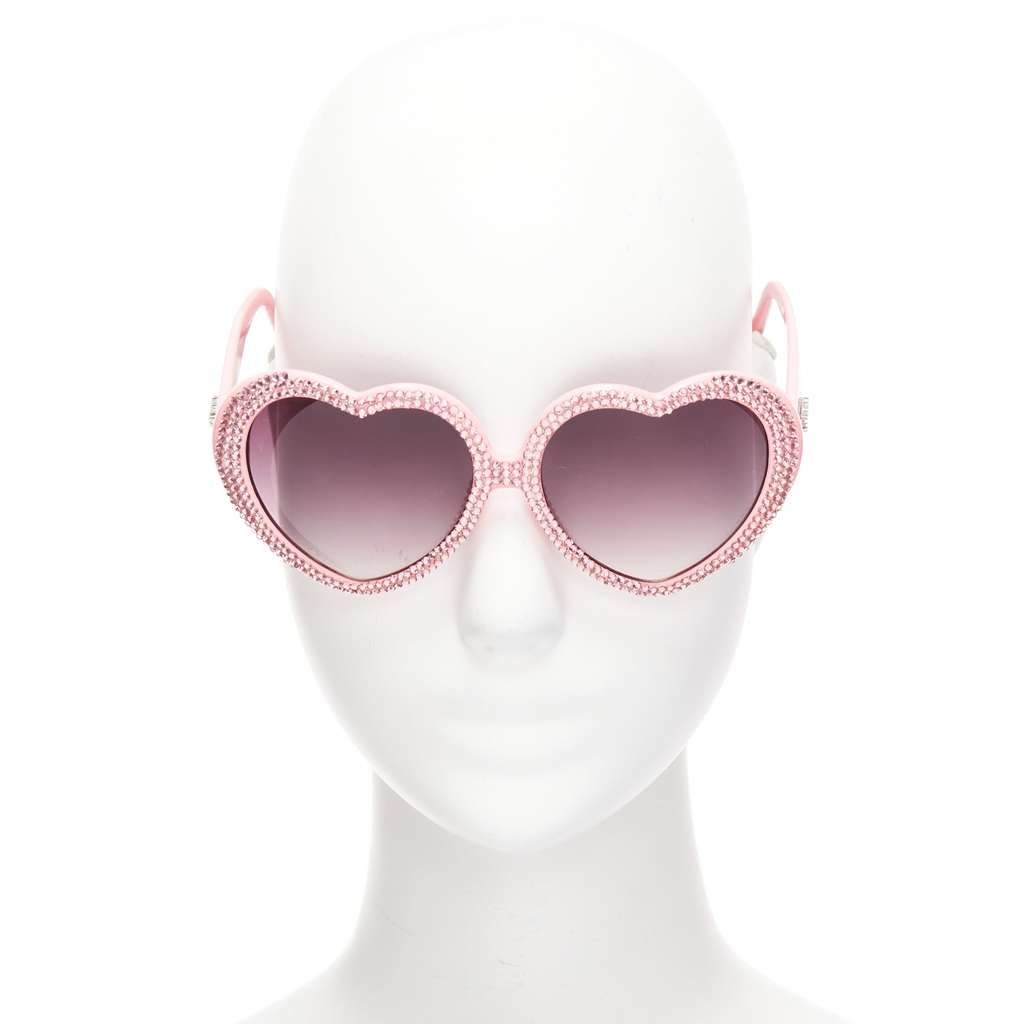 A-morir Crystal Heart Sunglasses Pink Plastic Never worn - Front View