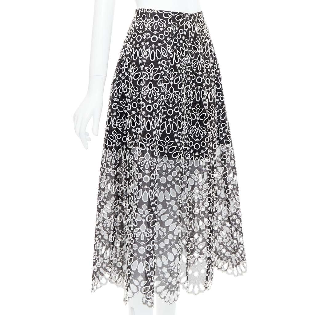 Oscar De La Renta Embroidery Anglais Skirt Black Silk Never worn - Inside View