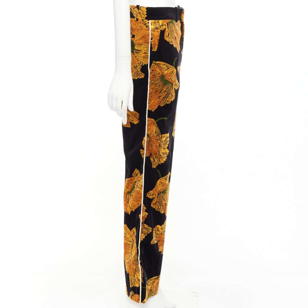Gucci Floral Velvet Pants Black Velvet Very good - Model View