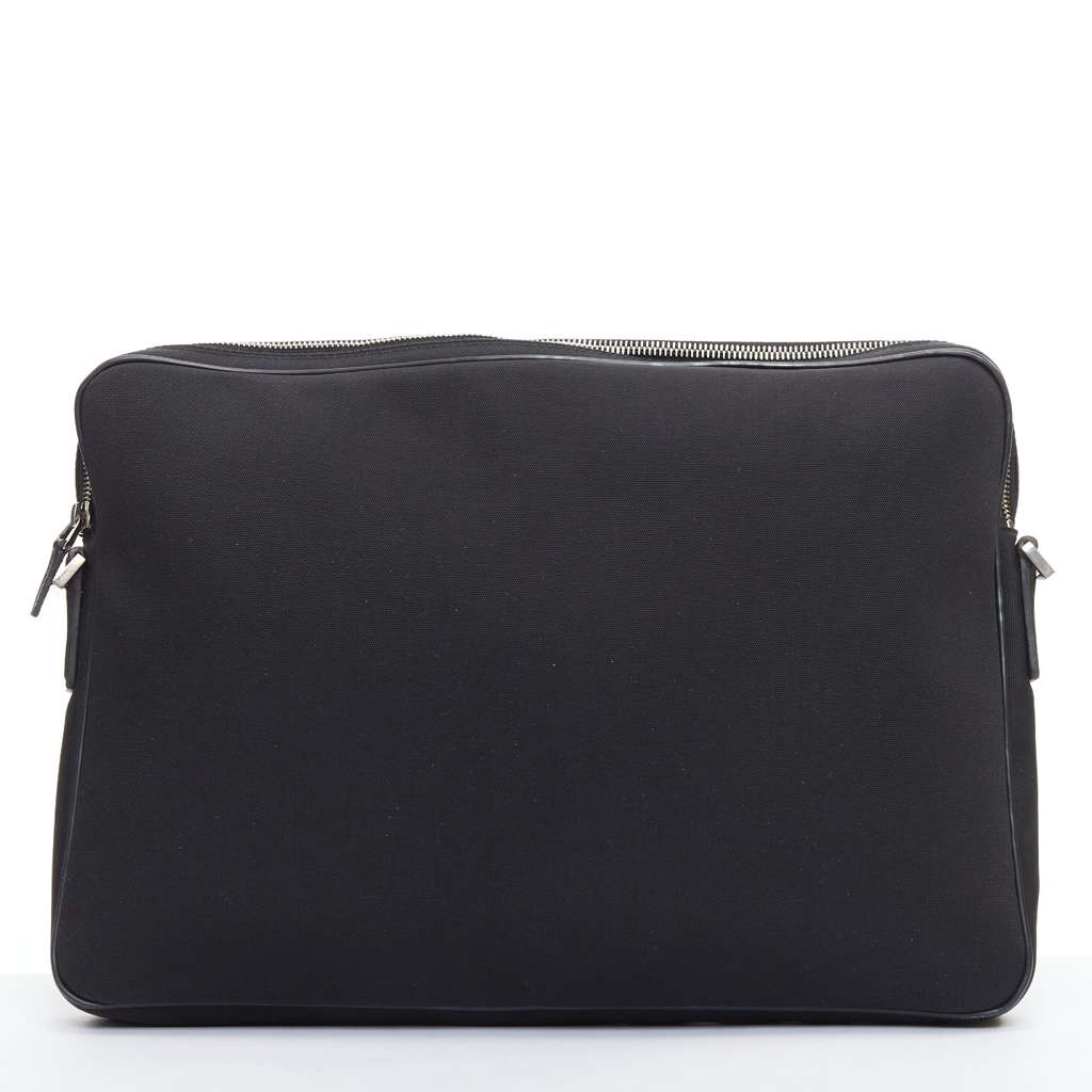 Gucci Pink Wraparound Clutch Black Very good - Model View