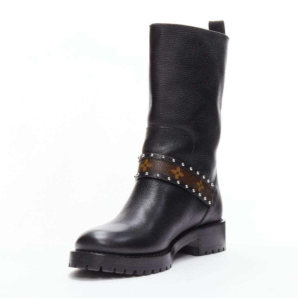 Louis Vuitton Pearl Cone Heel Boots Black Leather Very good - Model View