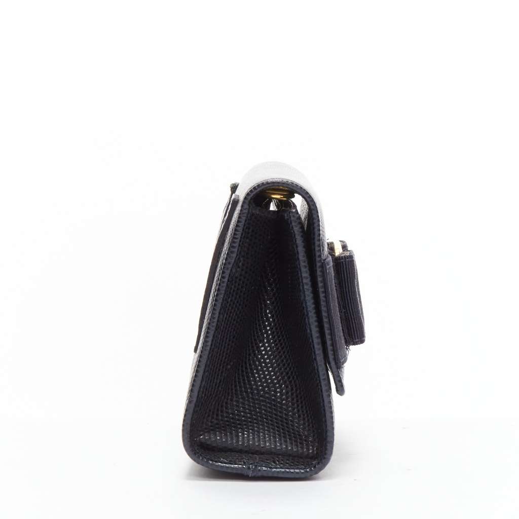 Salvatore Ferragamo Vara Bow Black Leather Very good condition - Model View