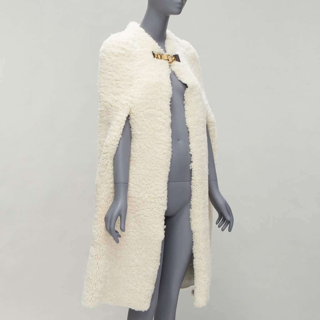 Celine Gold Buckle Shearling Cape Ecru Fur Very good condition - Inside View